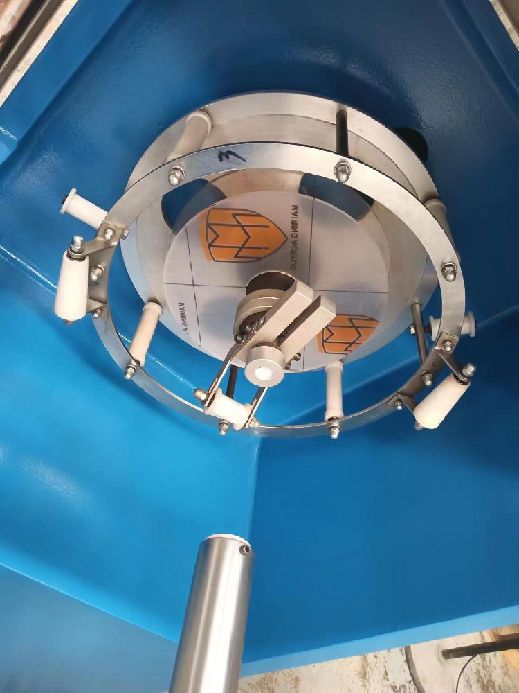 四层卧式塔盘绕包机